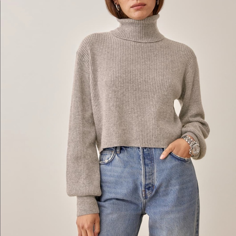 Cashmere cropped sweater